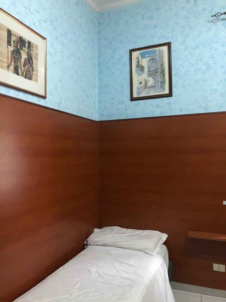 Don Chisciotte Hotell Turin Exteriör bild